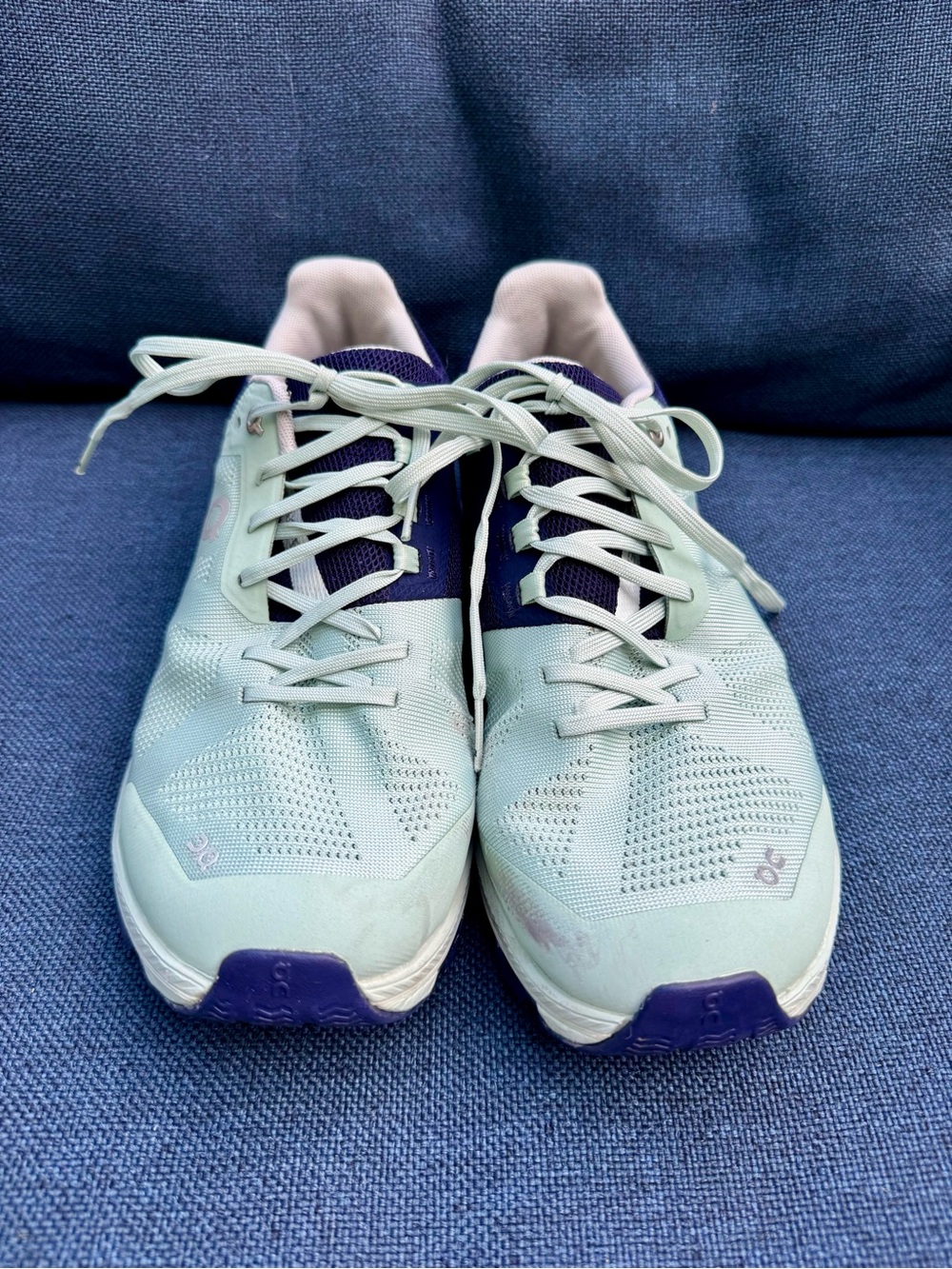 On Running Cloudsurfer Women’s Size 10 — Glacier/Indigo